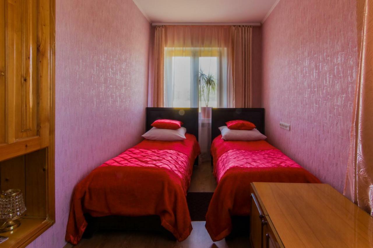 Rooms With Fortetsya View Kamjanez-Podilskyj Exterior foto