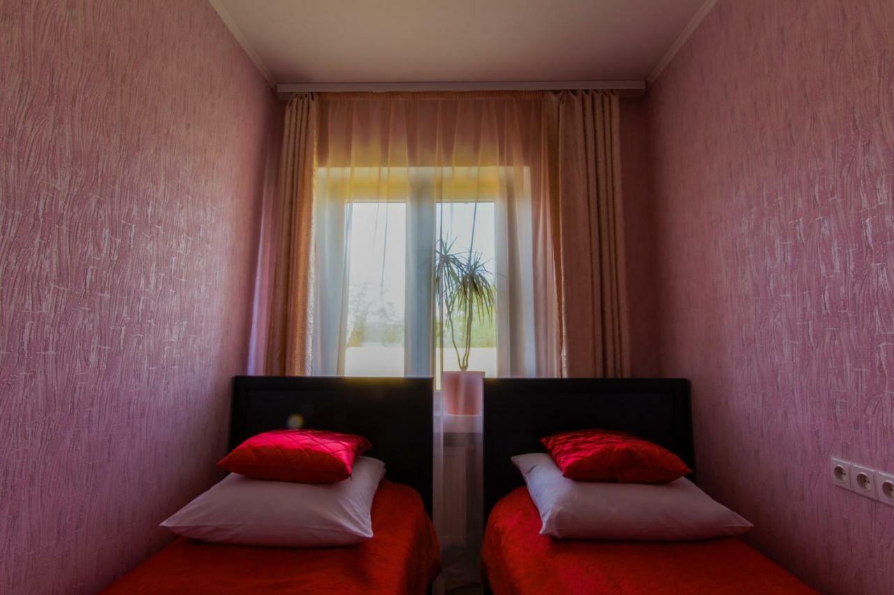 Rooms With Fortetsya View Kamjanez-Podilskyj Exterior foto