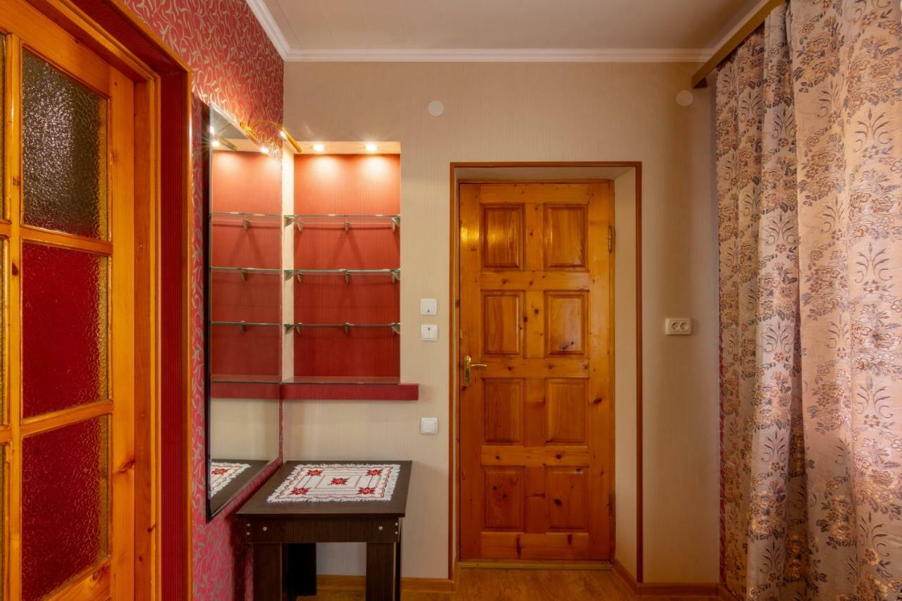 Rooms With Fortetsya View Kamjanez-Podilskyj Exterior foto
